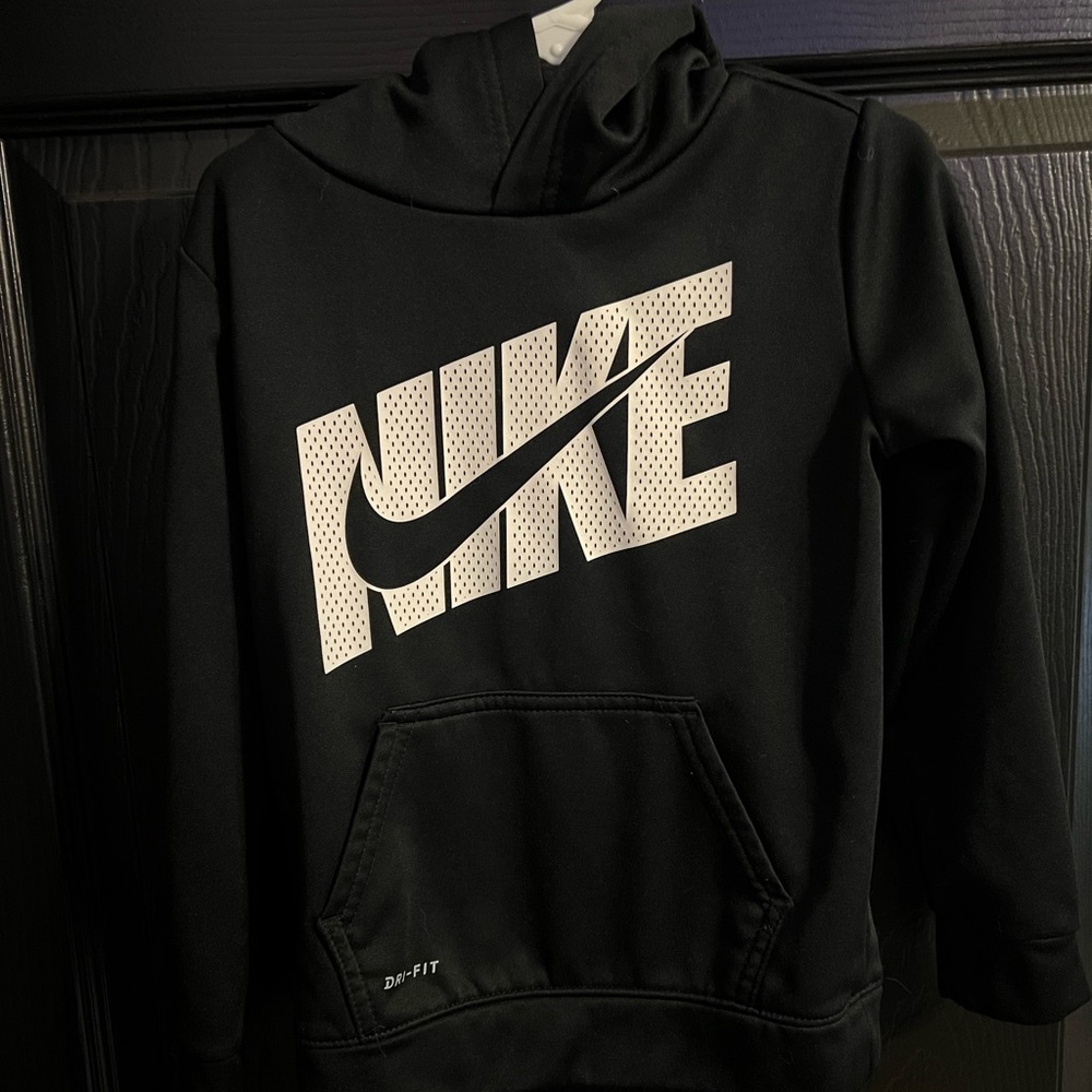 Nike dri fit hoodie